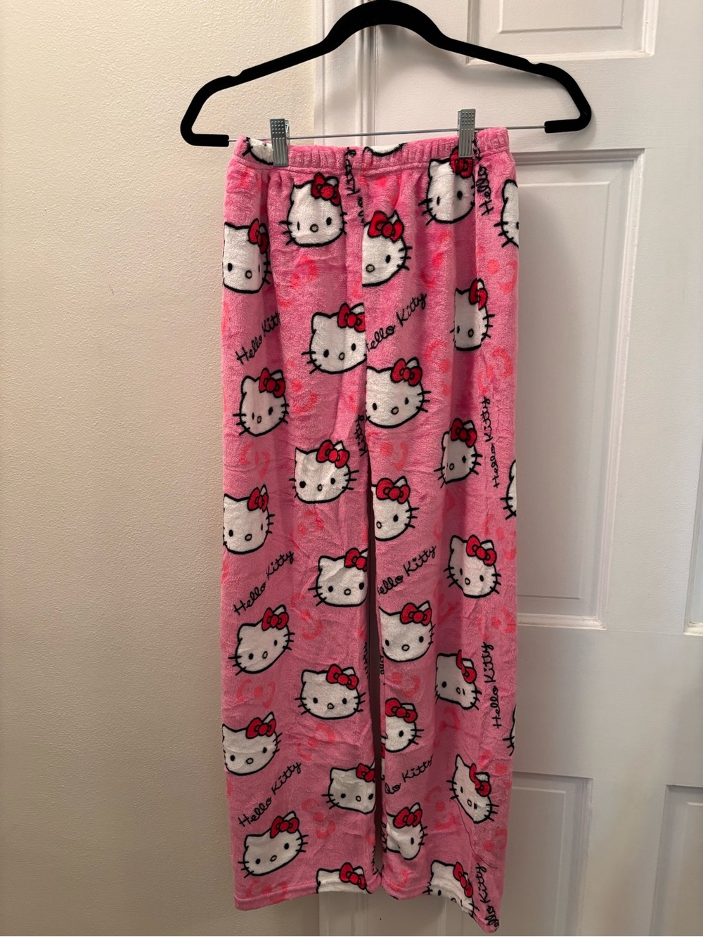 Hello Kitty Girls' Pink Fleece Pajama Pants
Size Large & Med